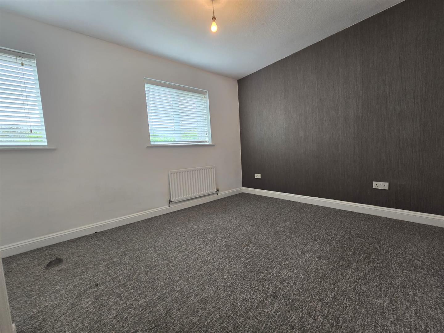 Peregrine Grove, Kidderminster